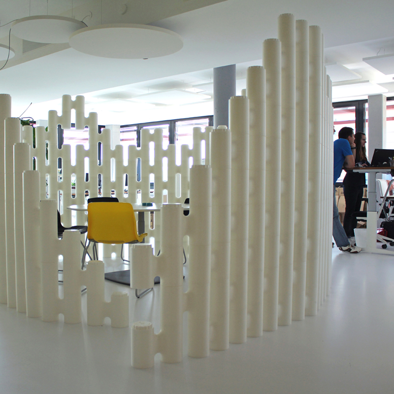 Movisi LINK room divider as round meeting pod, modular partition wall for offices and meetings