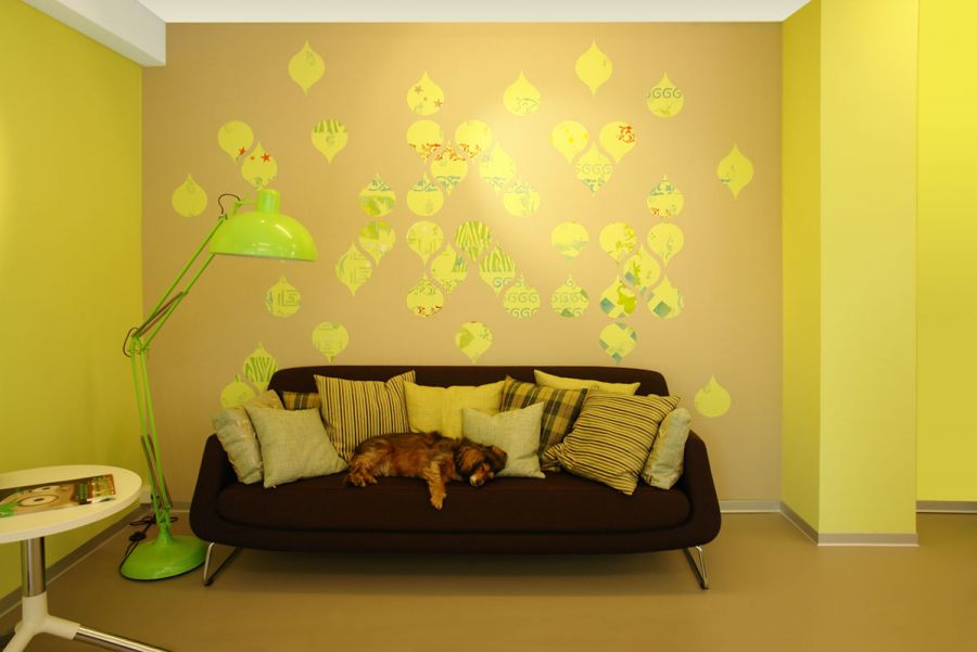 Designer Wallpaper for creative offices with yellow wall