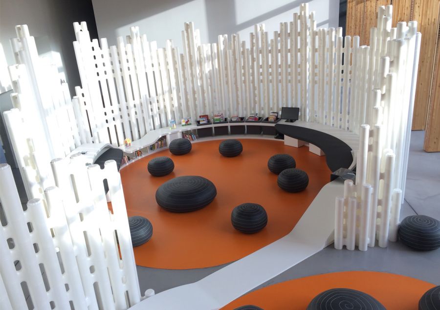 Modular LINK room dividers at Saint Malo media library